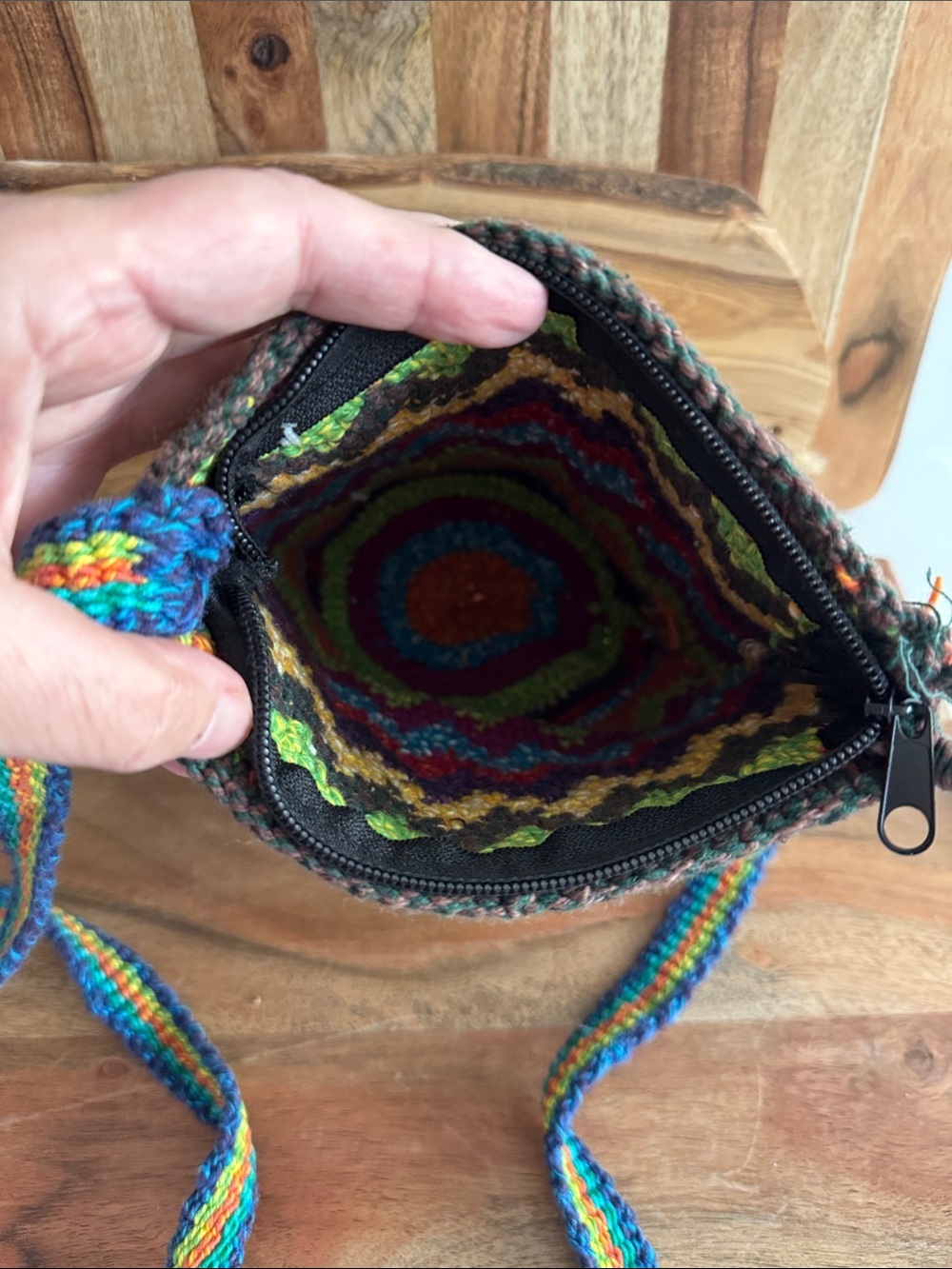 Handcrafted Multicolor Ethnic Artisan Made Zigzag Knit Crossbody Bag - Picture 5 of 5